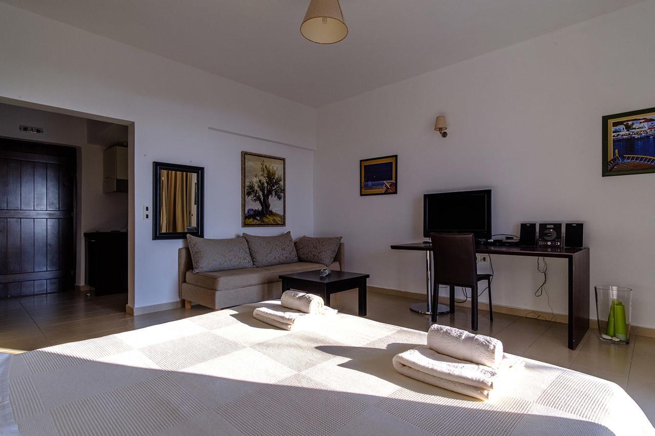 Gerakari Suites Agia Pelagia  Exteriér fotografie